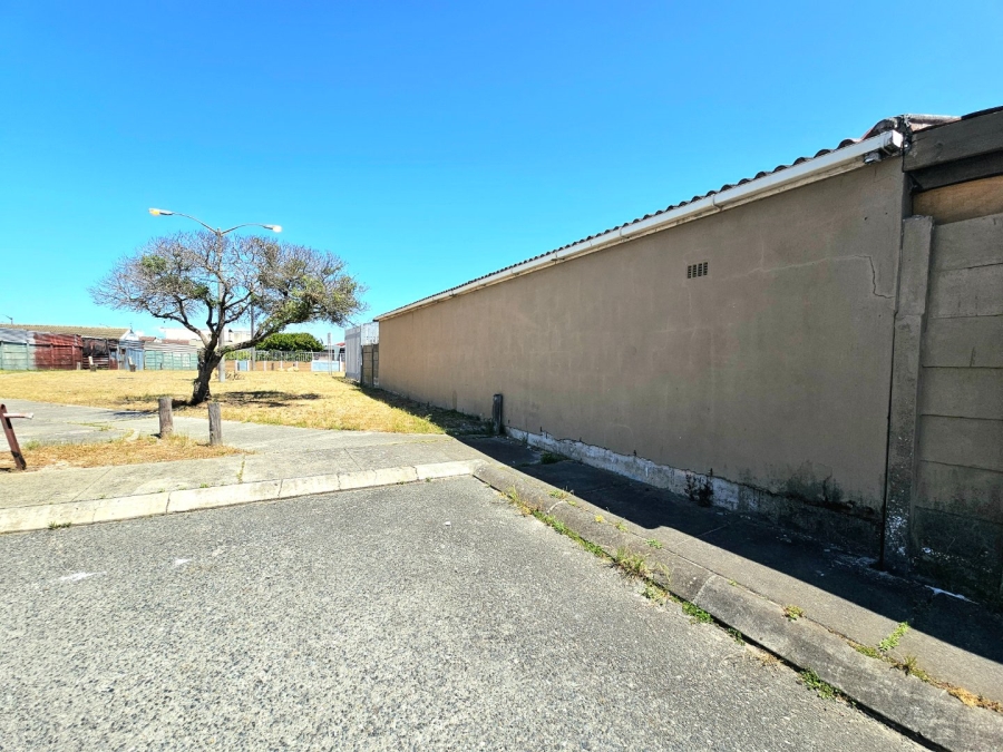 3 Bedroom Property for Sale in Portlands Western Cape